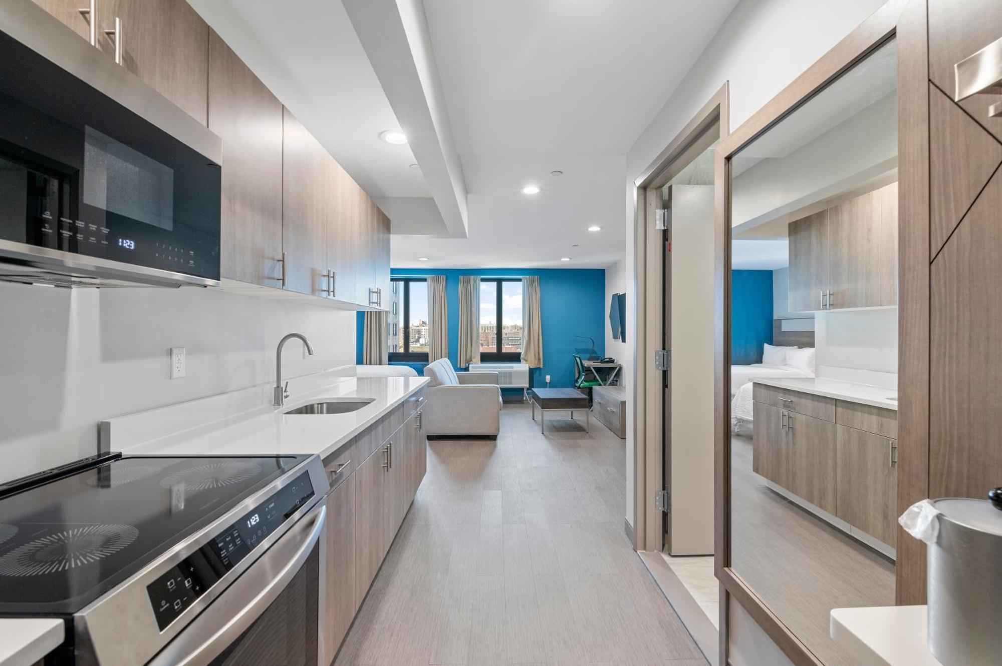Holiday Inn Express & Suites New York Ngoại thất bức ảnh